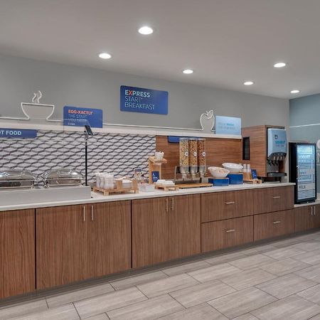 Holiday Inn Express & Suites Wadsworth By Ihg Zewnętrze zdjęcie