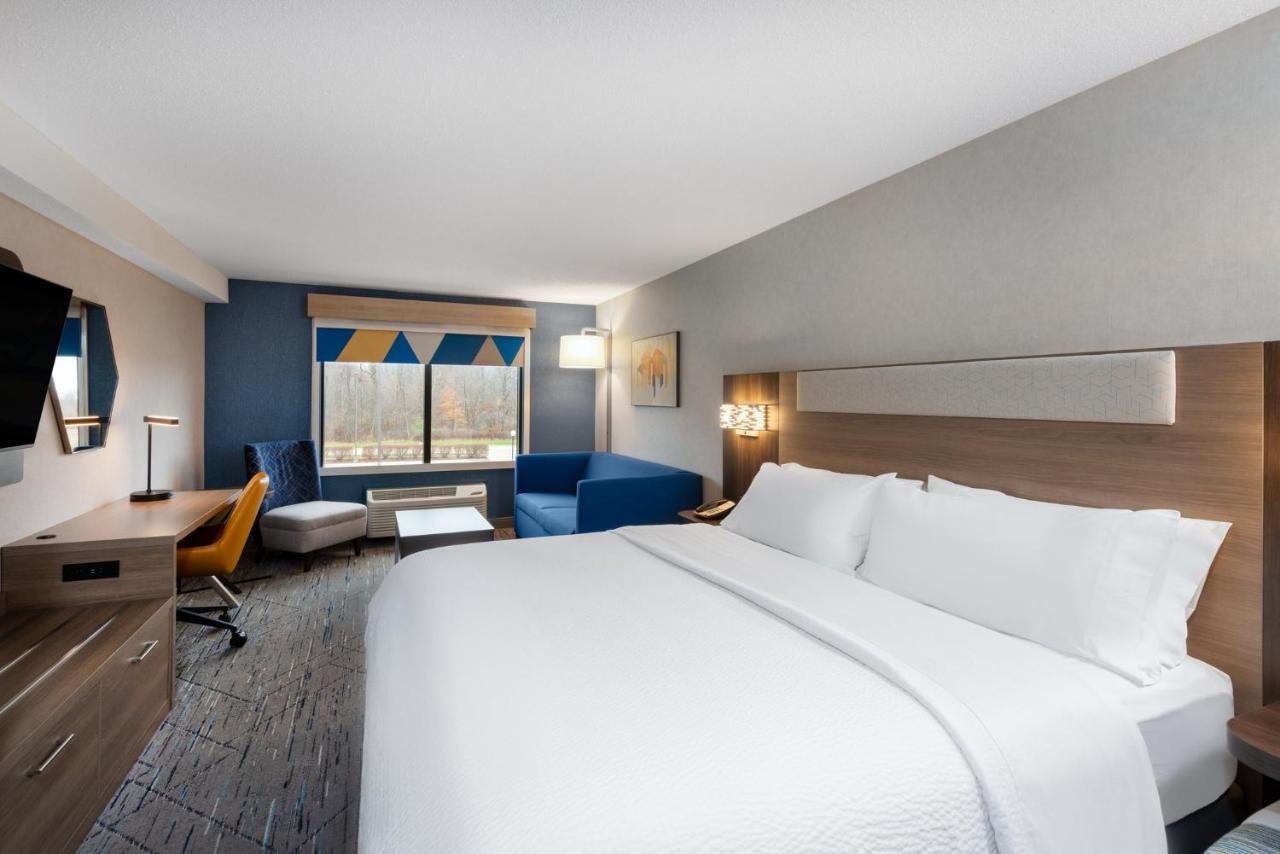 Holiday Inn Express & Suites Wadsworth By Ihg Zewnętrze zdjęcie