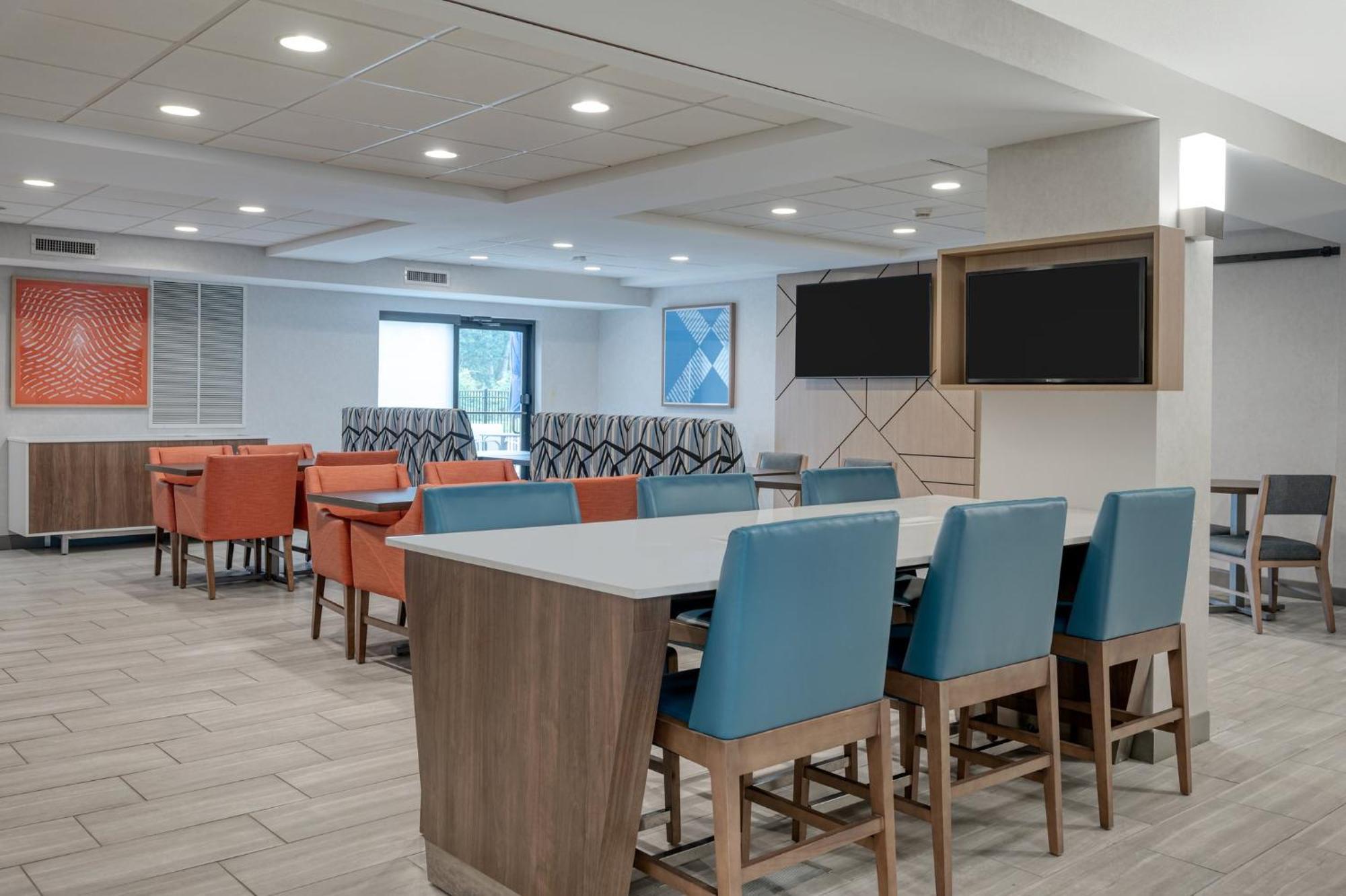 Holiday Inn Express & Suites Wadsworth By Ihg Zewnętrze zdjęcie